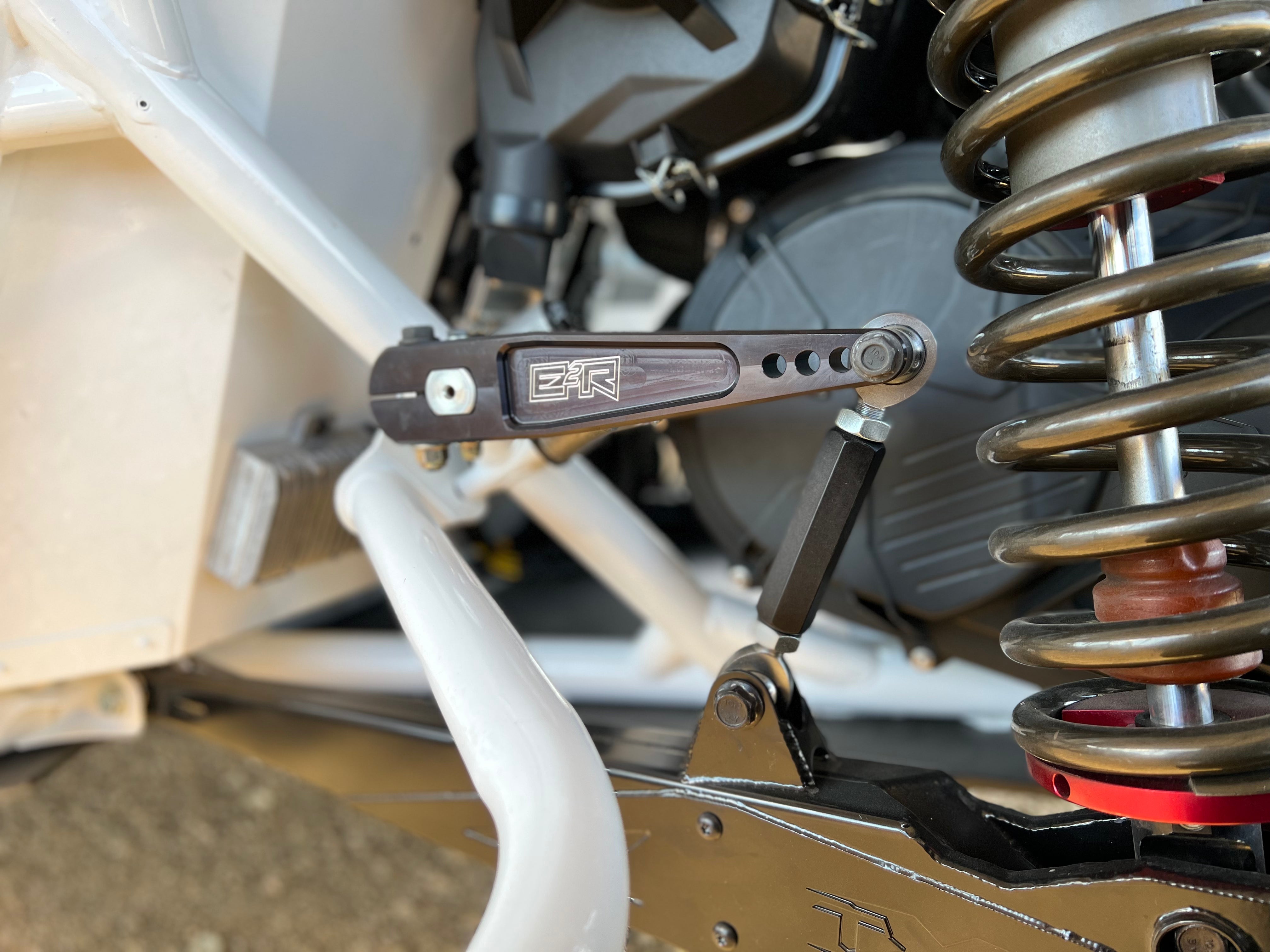 Double E Racing Can Am X3 Sway Bars with Links - Enhance Stability & Control ...